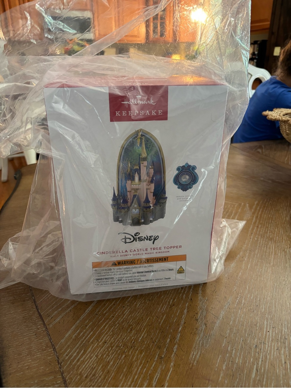 Hallmark Red Keepsake Magic Light & Sound Box - Picture 5 of 5